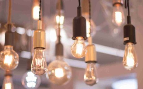 Perbedaan Lampu LED dan Lampu Pijar dalam Konsumsi Energi Listrik!